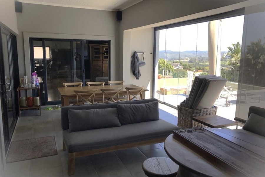 4 Bedroom Property for Sale in Heuwelkruin Western Cape